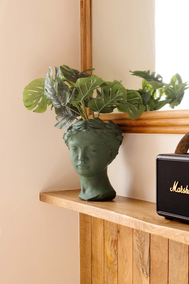 YC Venus Vase/Planter
