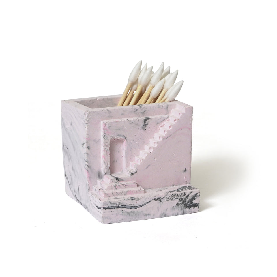 Mini staircase organisers