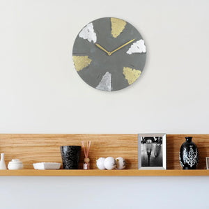YC Classy 9" - Grey - Silver & Gold (With Stand)