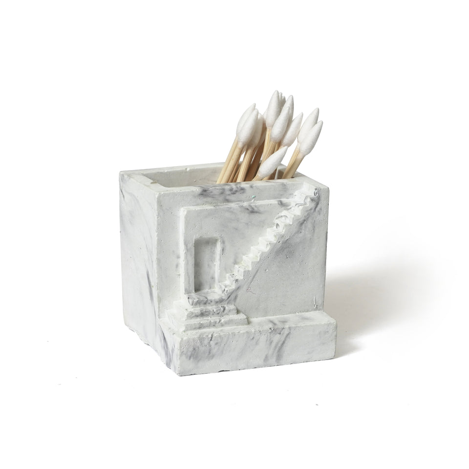 Mini staircase organisers