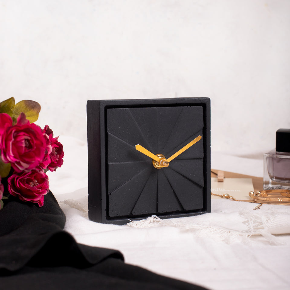 YC Elegance- Black (Desk Clock)