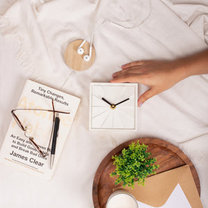 YC Elegance- White (Desk Clock)