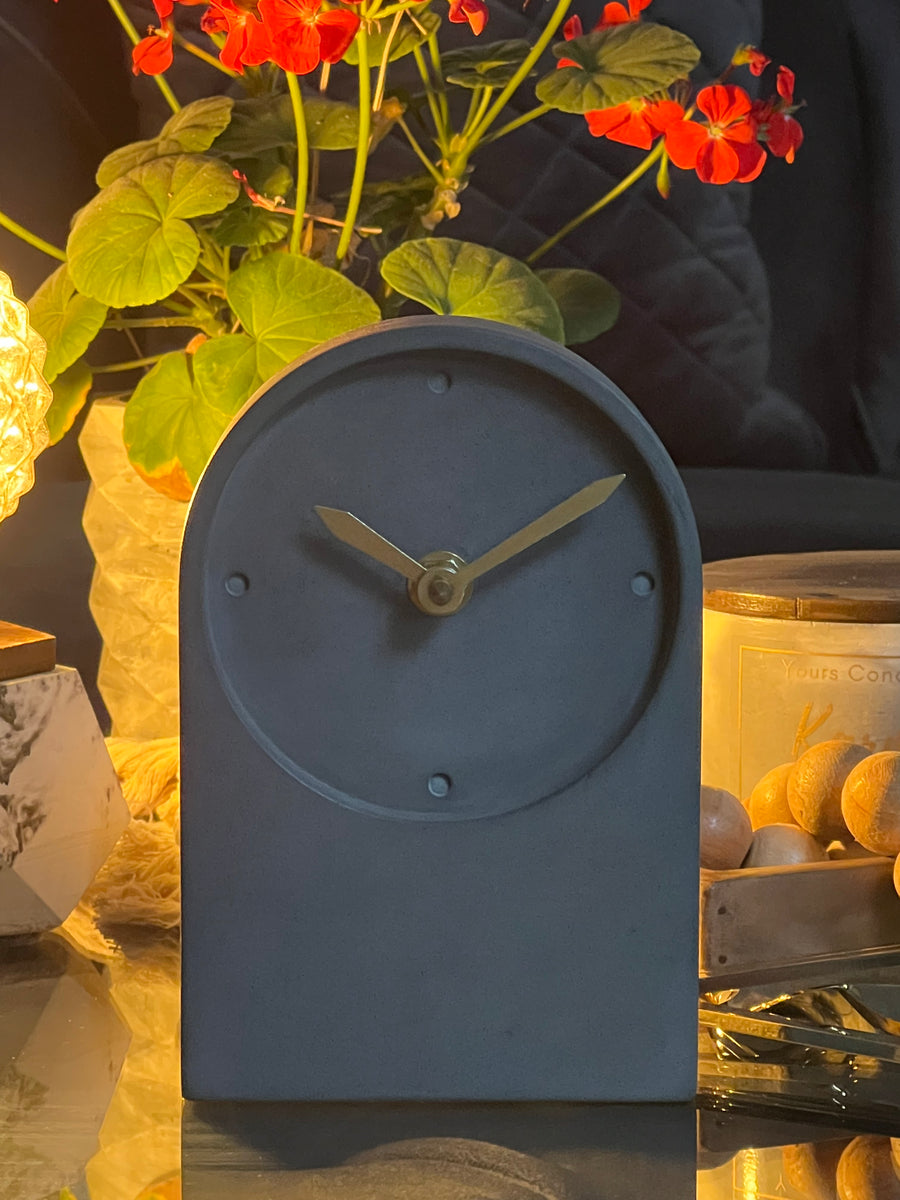 Arch- Table clock – Yours Concretely